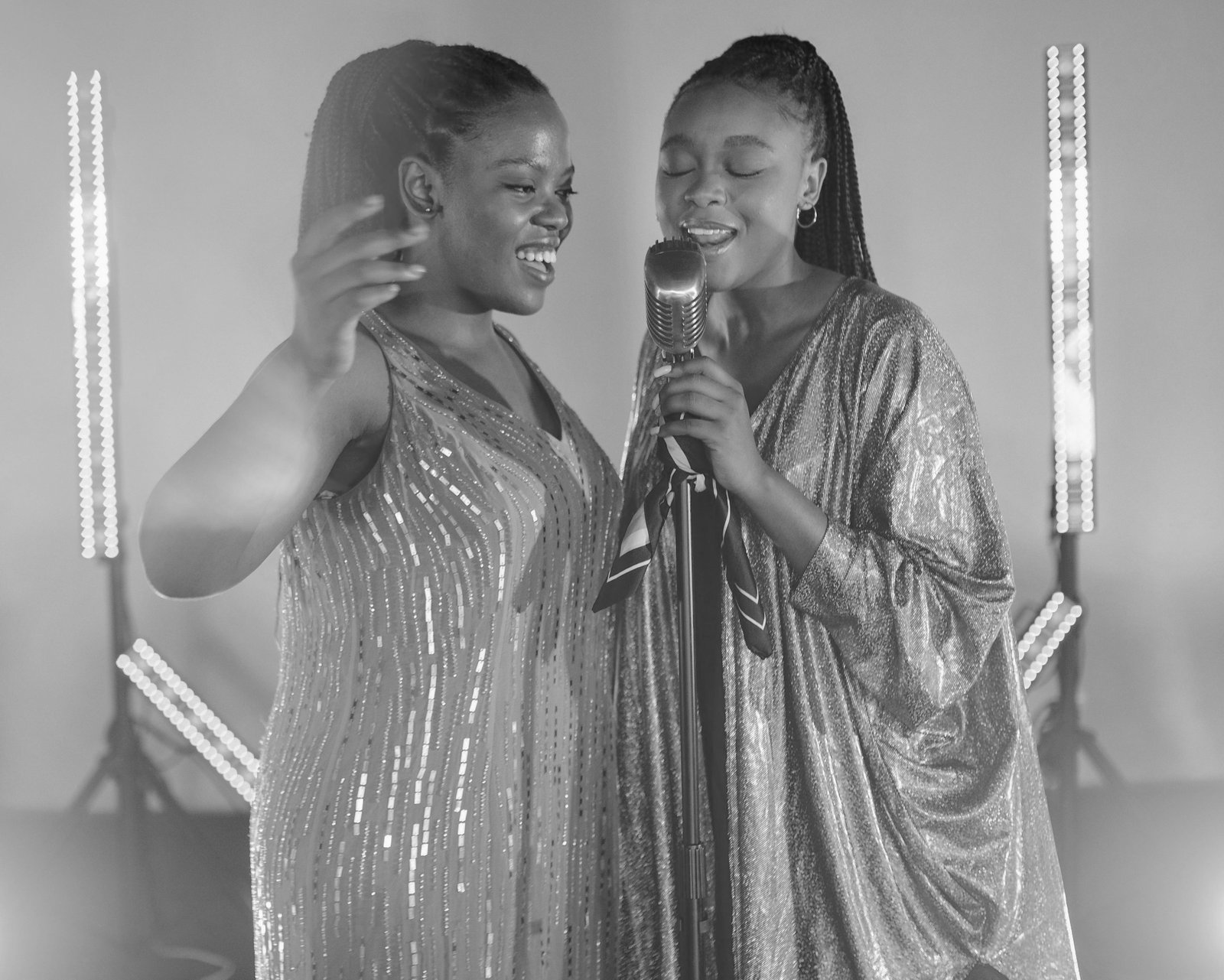 two ladys singing